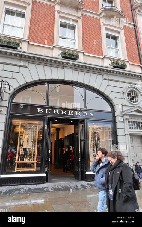 burberry covent garden brit|Burberry shops ariel way.